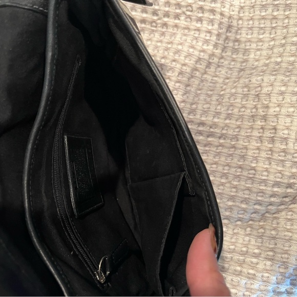 Classic Coach Purse - Picture 4 of 6